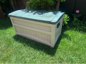 Outdoor Storage Plastic Deck Box 46” x  26 1/2” x 25”