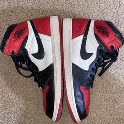 Air Jordan 1 Retro High OG Bred Toe Size 11