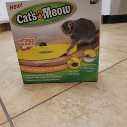 Cat's Meow- Motorized Wand Cat Toy Automatic 30 Minute Shut Off 3 Speed Settings