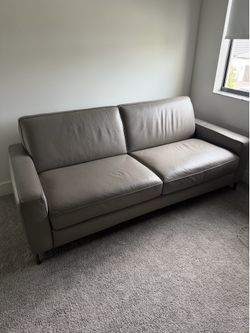 Sofá Cama Natuzzi Italiano de Cuero + Colchón Memory Foam Queen – Excelente Estado
