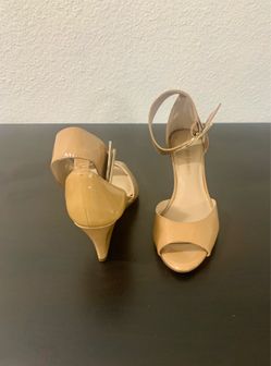 SHOES (size 7)