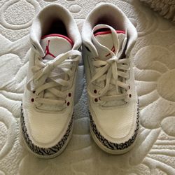 Jordan 3 “fire Reds” 