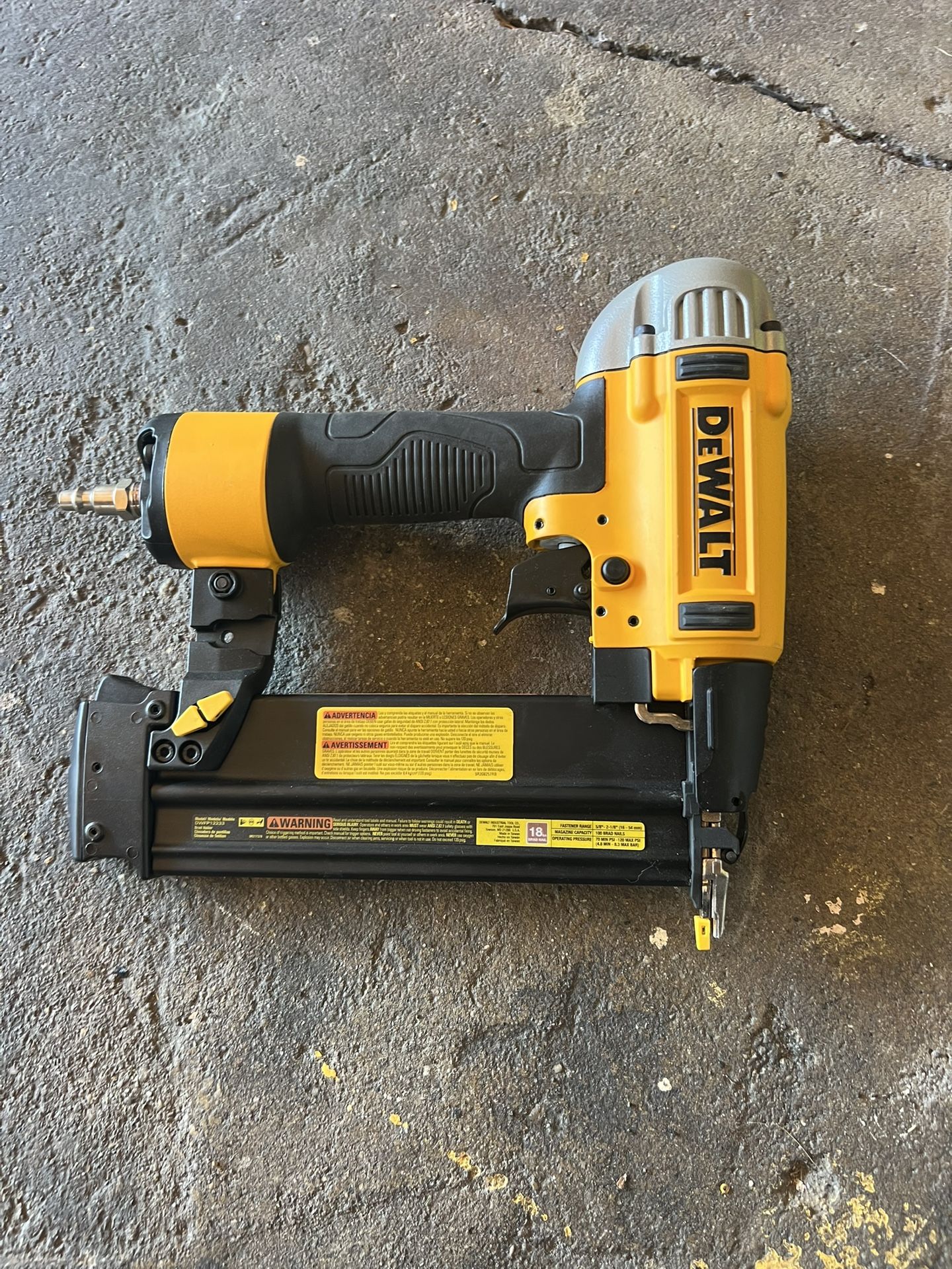 DeWALT