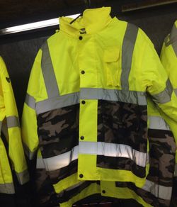 Class 3 High Visibility Jacket with Camo Bottom