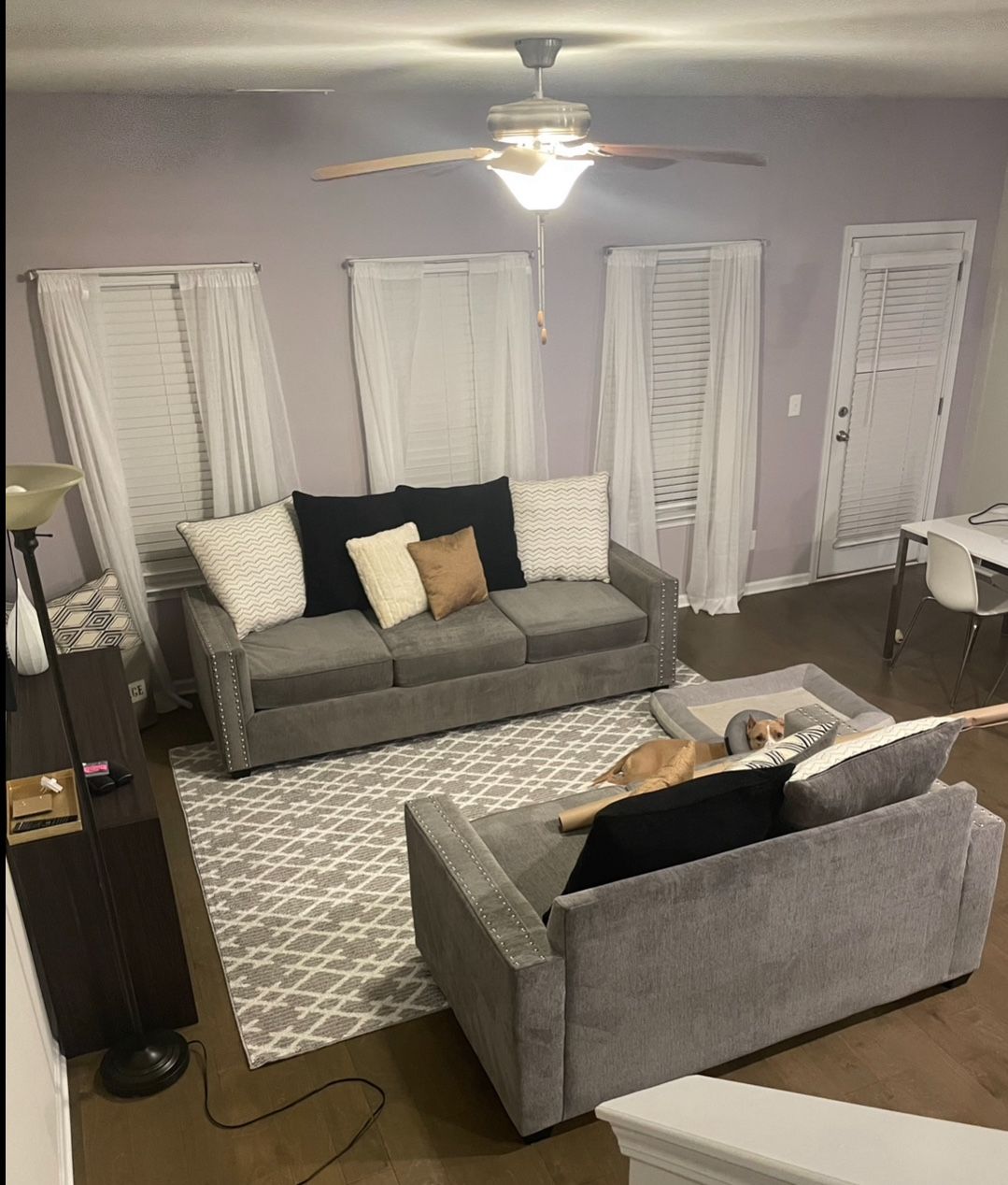Rooms To Go - studded loveseat and Sofa (matching set) pillows included!