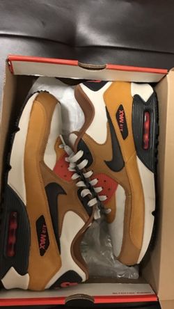 Air max 90 Escape Pack Old and Rare. In Amamzing shape. Size 10. On stockX for 350$ newh