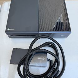 Microsoft Xbox One 500 GB (Model 1540)