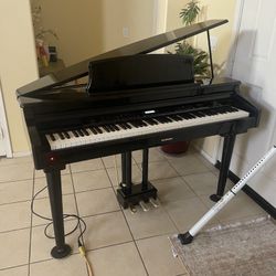 SUZUKI PIANO