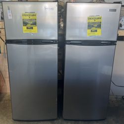 New  Scratch & Dent 7.5 Cu. Ft. Frigidaire Top Freezer Refrigerator Indianapolis Southside