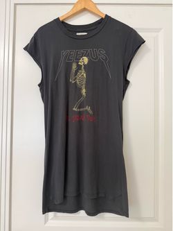 Yeezus Tour 2013 Merch Kanye West PacSun Praying Skeleton T-Shirt Size Small