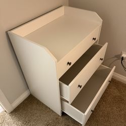 White IKEA dresser, Like New
