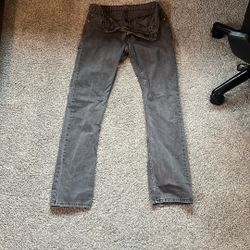 Grey Levi’s Jeans