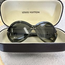 Luis Vuitton Sunglasses 