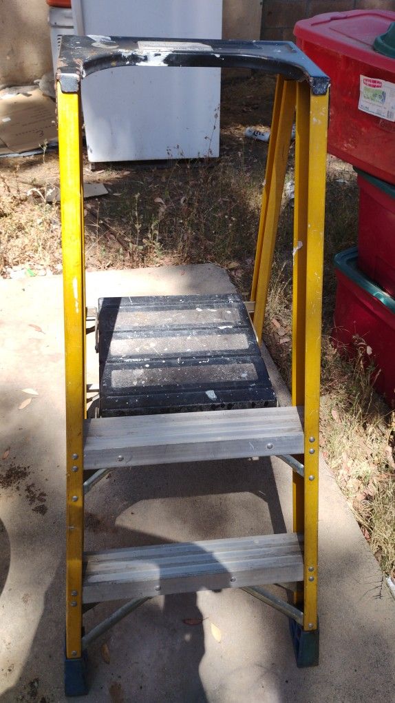 Heavy Duty 3 Step Ladder