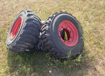 Bob cat tires 10x12.5
