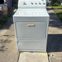 Nice Kennmore Electric Dryer Works Great!