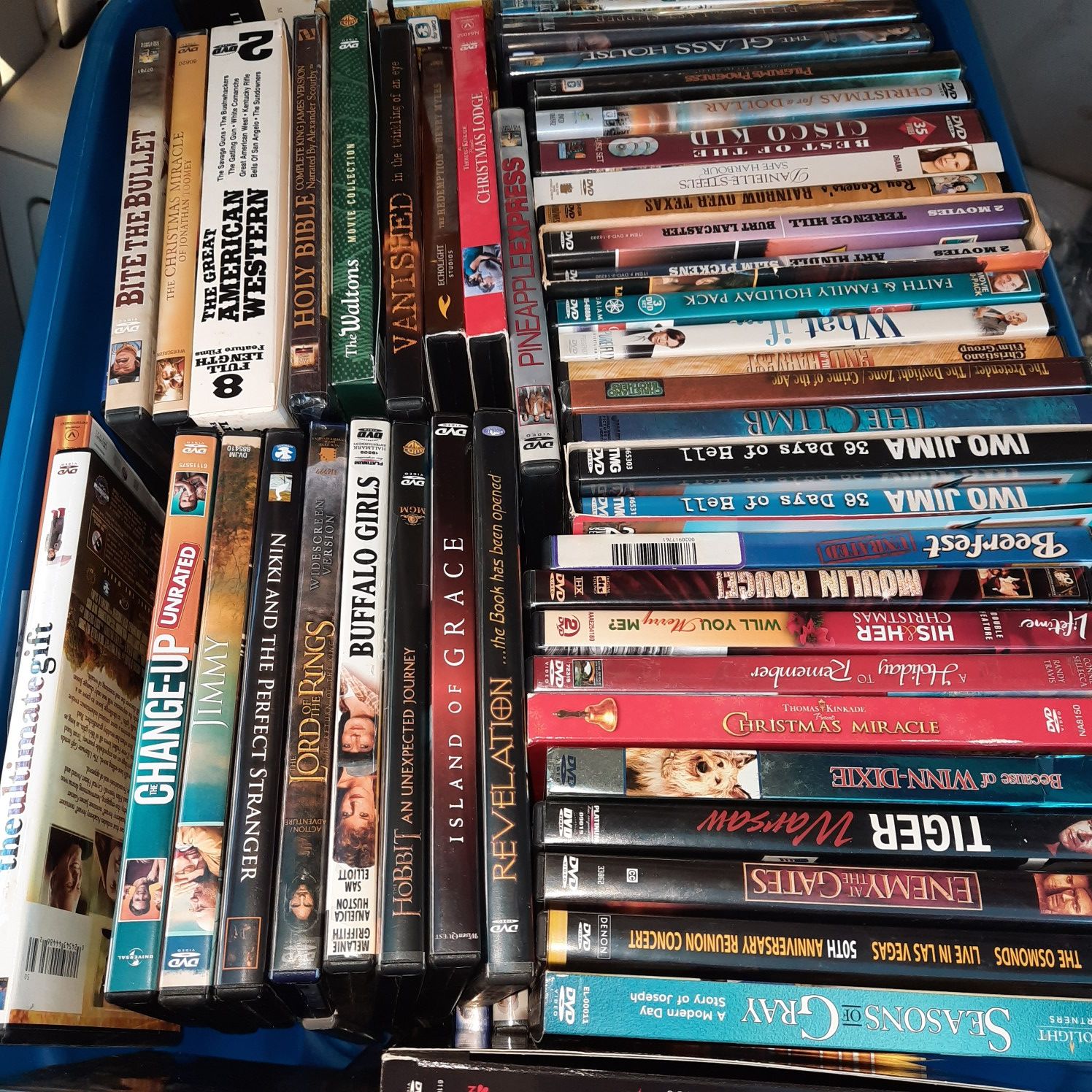 500 DVD movies kids action comedy and more Wholesale movie lot