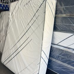 BED SALE QUEEN SIZE MATTRESS BRAND NEW 11 INCH COMFORTABLE AVAILABLE ALL SIZES LOCATED 303 POCASSET AVE PROVIDENCE RI OPEN 7 DAY 