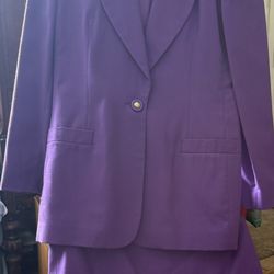 Women’s Jacket/Skirt Size 10