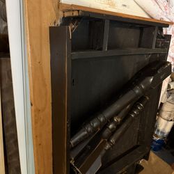 Kitchen Table With 4 Chairs Set. 