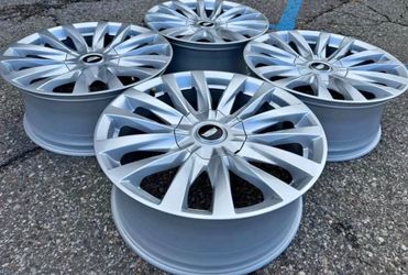 22” OEM CADILLAC ESCALADE PLATINUM LUXURY GMC DENALI CHEVY TAHOE SUBURBAN ORIGINAL FACTORY 