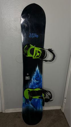 Skiing board