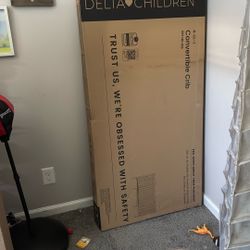 Baby Crib With Mattress 