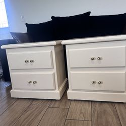 2x Ivory Nightstands 