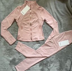 NEW Pink Lululemon Set 💕 Sizes 2/4/6