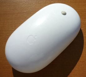 Apple A1197 Bluetooth Wireless Mighty Mouse White - EXCELLENT Condition & Tested