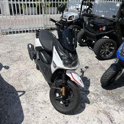 Vendo Moto Spiderman for Sale in Miami, FL - OfferUp