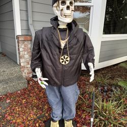 5 Foot Tall Skeleton Rapper Halloween Decoration 