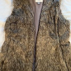 Fur vest