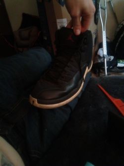 Jordan 12s men's size 10.5