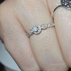 Cubic Zirconia Halo Ring Size 5