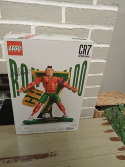 LEGO CR7 Cristiano Ronaldo Soccer Legend 43016