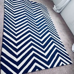 Rug Chevron Navy Blue 