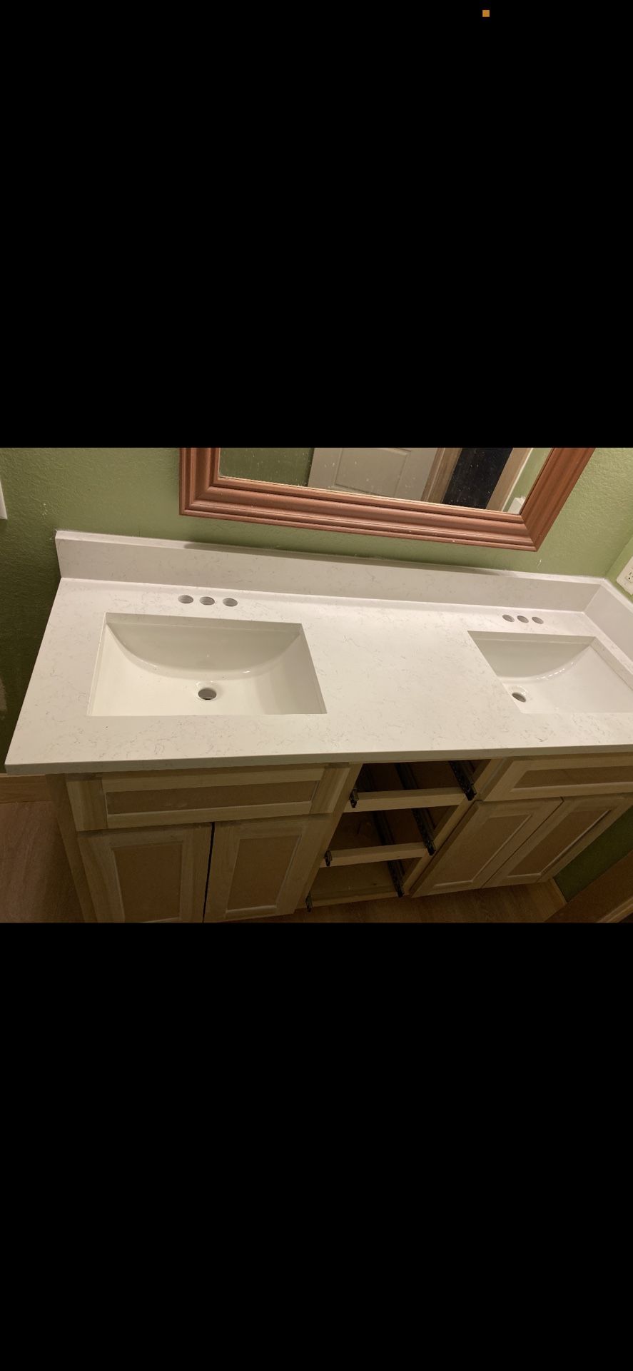 Kitchen Quartz Countertops 45