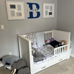 3-in-1 Convertible Crib / Toddler Bed (with or without rail) with Large Storage Drawer