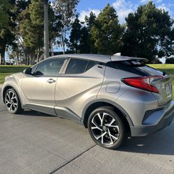 2018 Toyota C-hr XLE Premium