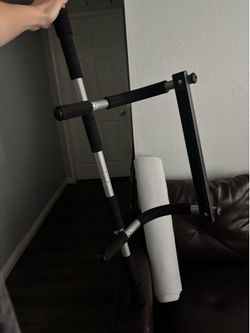 Pull up bar