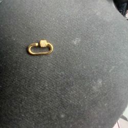 Hart Jewelry 18kt Gold Clip Charm