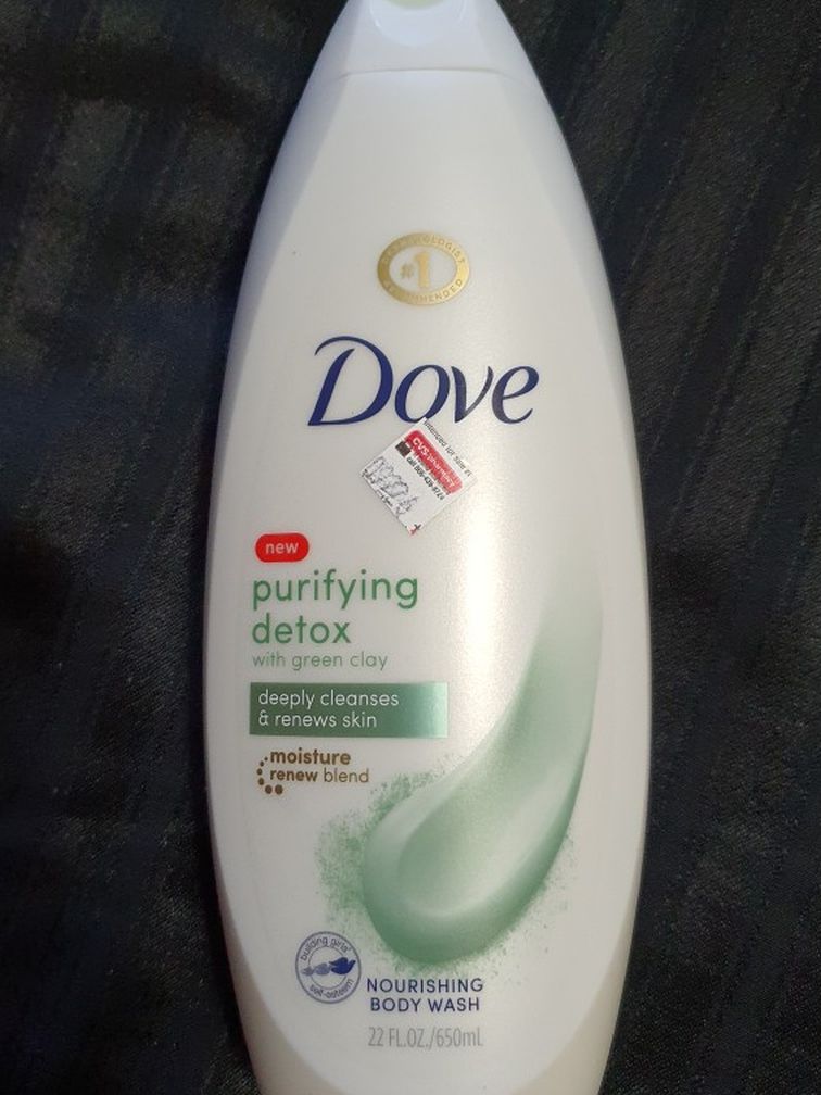Dove "Purifying Detox" Body Wash