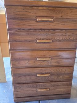 5 Drawer Dressor