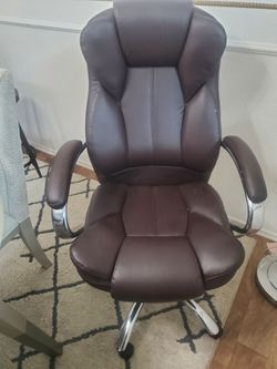 Luxury office chair