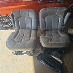 Captain Seats 
