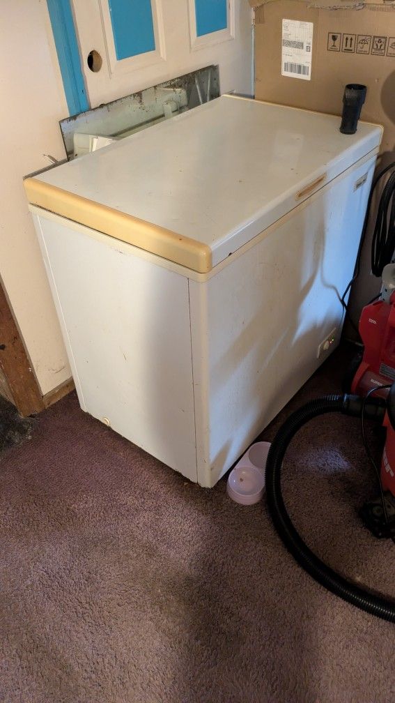 Small Deep Freezer 