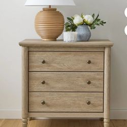 My Texas House Monroe 3 Drawer Nightstand with USB,
Brushed Oak Finish