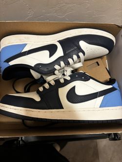 Jordan 1 Low “ Obsidian”