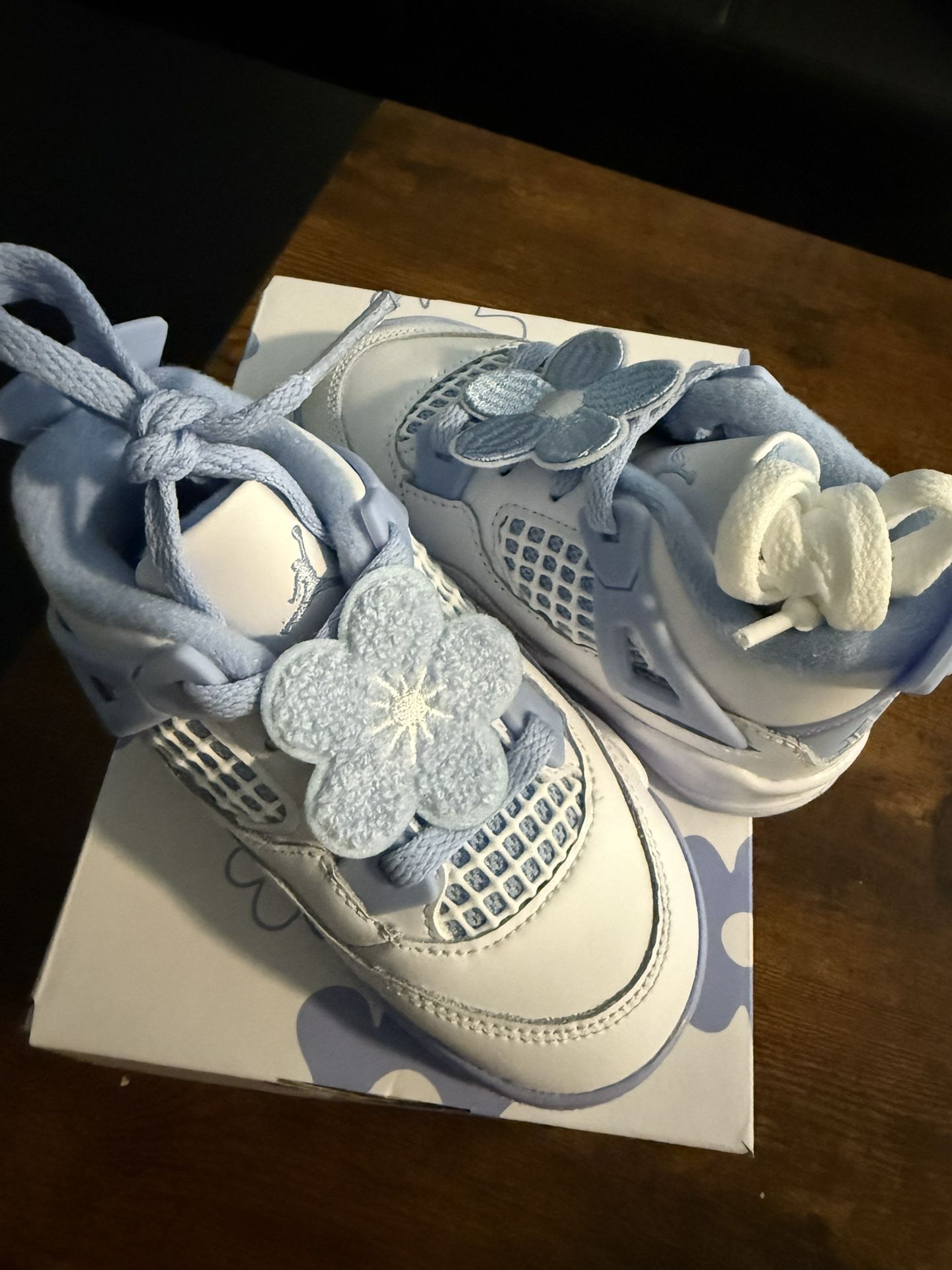 Jordan’s 4s Aluminum